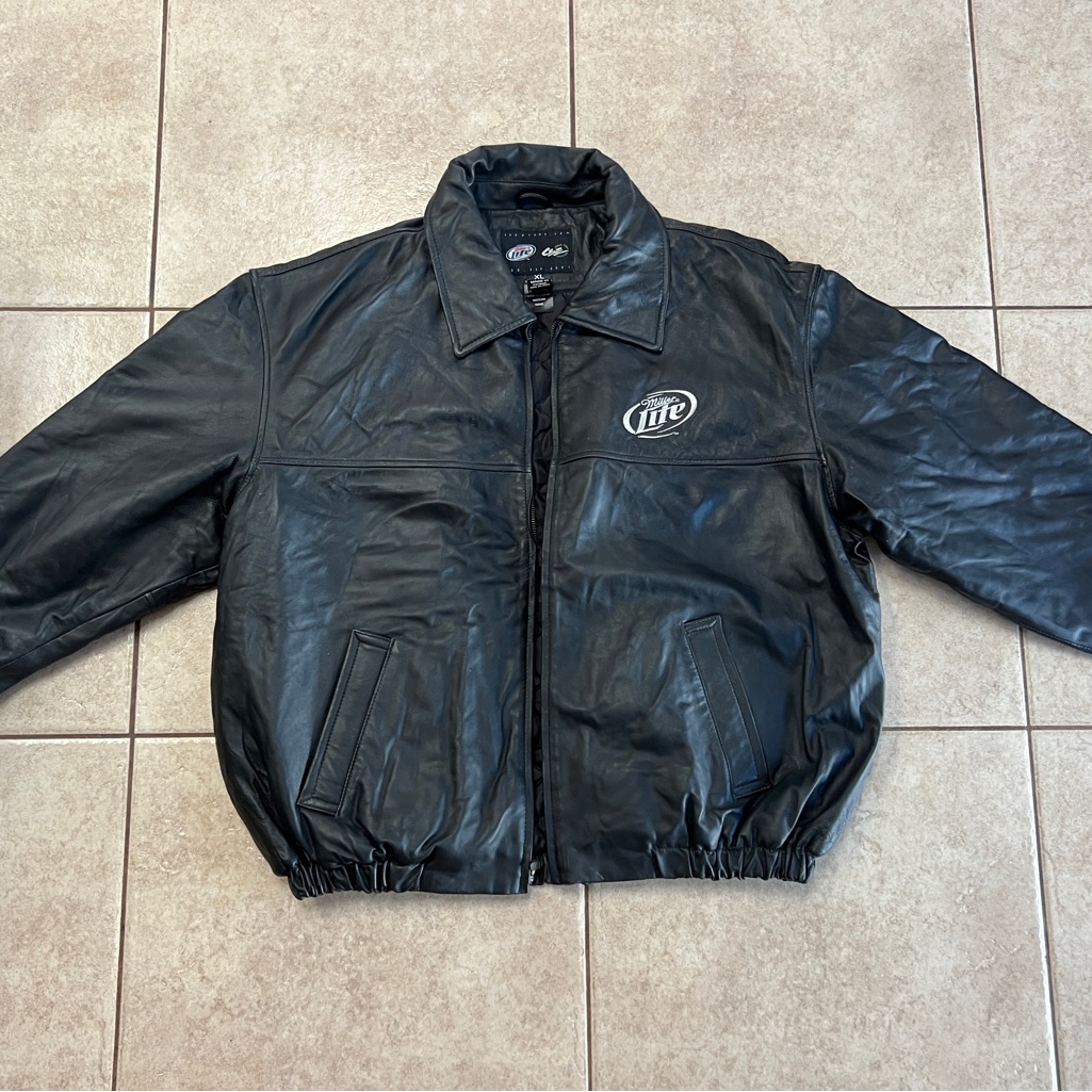 Men’s Y2 Miller Lite Harley Davidson, Xl Black Leather Bomber Jacket.